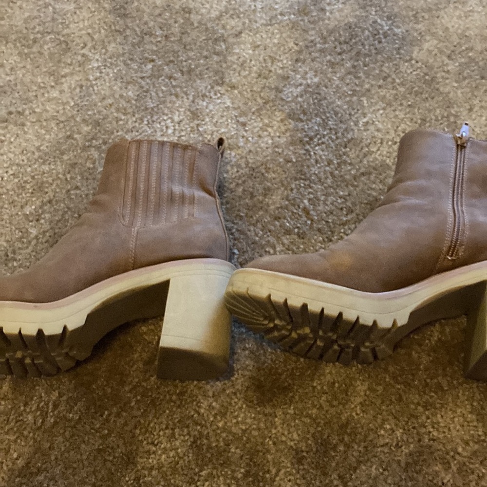 Jade booties - Picture 5 of 9